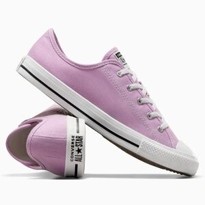 Converse Chuck Taylor All Star Low Top Sneakers